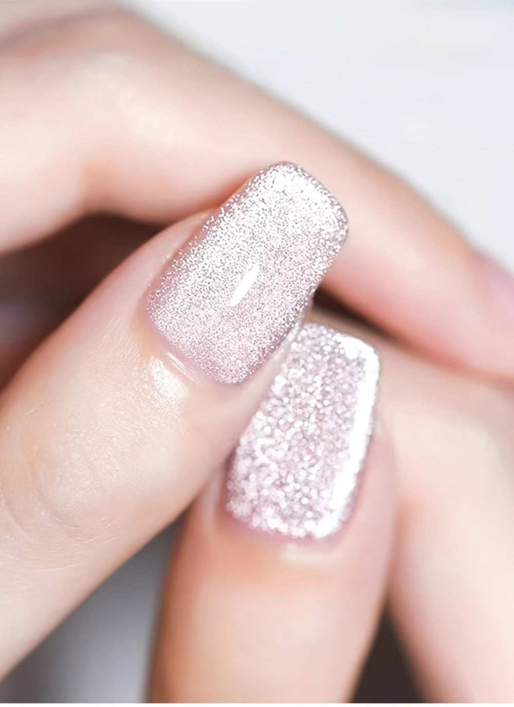 UR SUGAR 2pcs/Set 0.51oz Shine White Cat Magnetic Gel Nail Polish on Any Color Gel Sparkling Glitter Semi Permanent Soak Off Gel with Magnetic Stick
