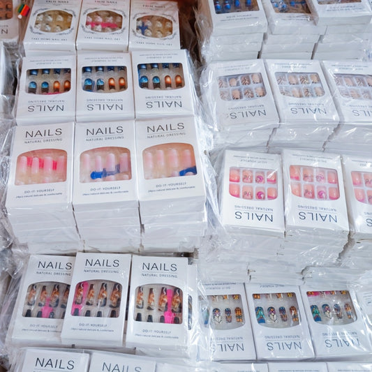 360pcs of Randomly Assorted Nail Designs in Medium, Short, And Long Lengths, Featuring Square, Almond, Oval, And Ballet Shapes. These Stylish And Shiny Nail Products Are Removable False Nails That Enhance Your Look And Showcase The Beauty of Your Nai