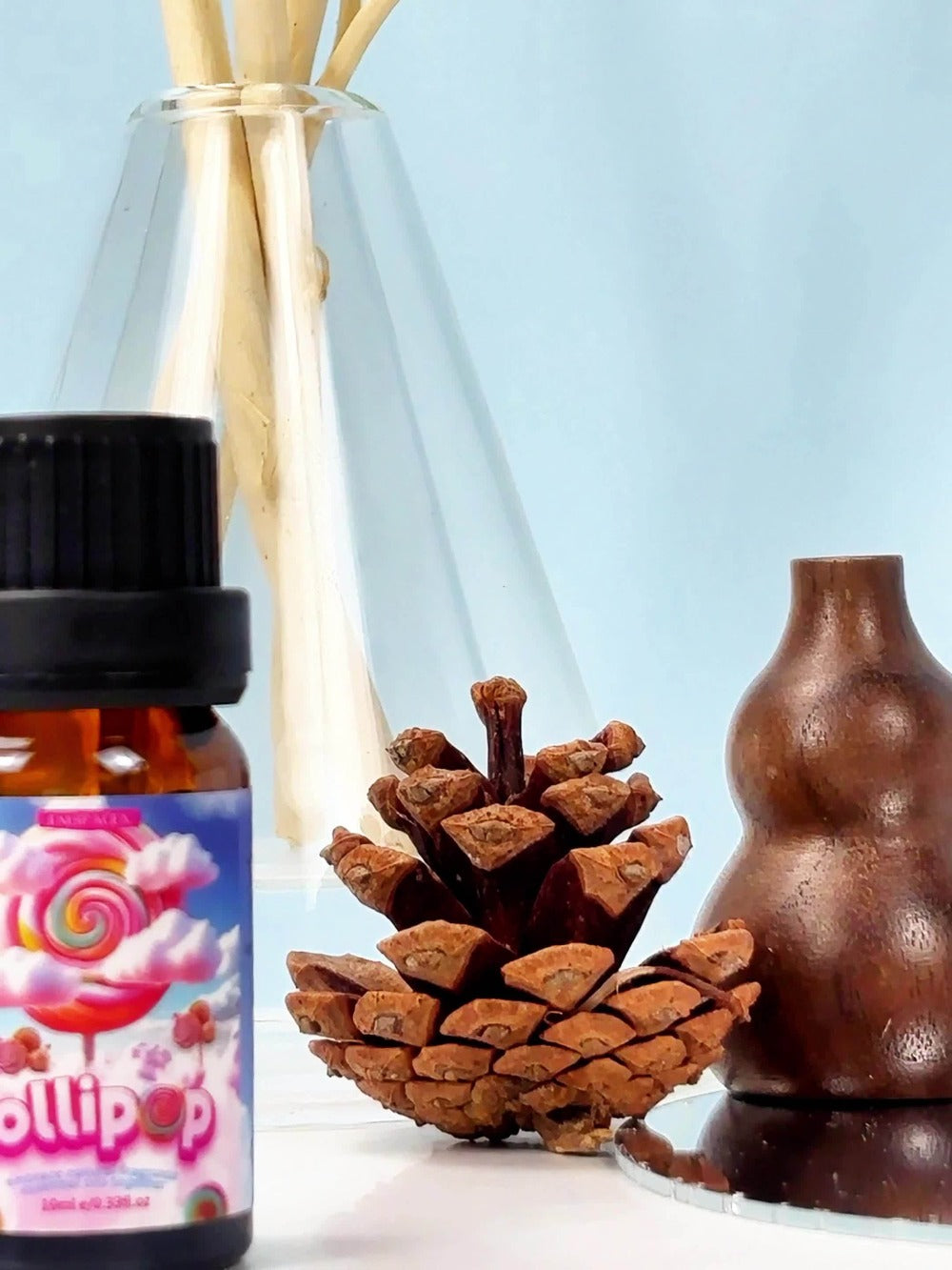 10ml/0.33oz Lollipop Scented Essential Oil - Alcohol-Free, Long-Lasting Sweet Fragrance for s, Men & Women, Sensitive Light Beige, Light Beige Toning Facial Care, Body Massage, Diffuser, DIY Candle/Soap Making, Gift Choice (All Light Beige Types)