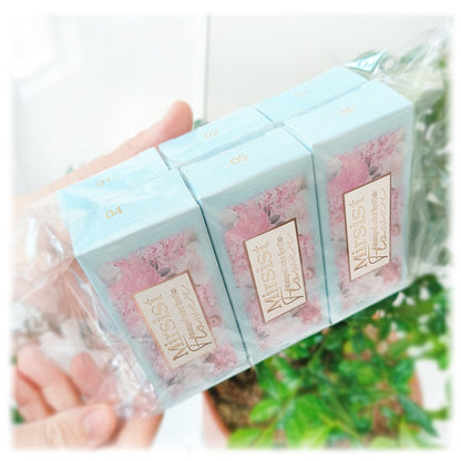 Flower Color Changing Lip Balm Set 6 Pcs - pH Reactive Tint Turns Pink, 6 Flavors, Moisturizing Transparent Lipstick, Cute Floral Design, Gift-Ready Beauty Makeup for Women & Girls