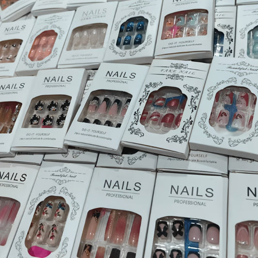 576pcs with Multiple Styles And Styles Of Fake Nail Pieces. Reusable Fake Nail Press Nail Perfect Fit, Easy to Wear, Making Your Fingertips Shine Beautiful. Perfect for Parties, Dances, And Daily Wear