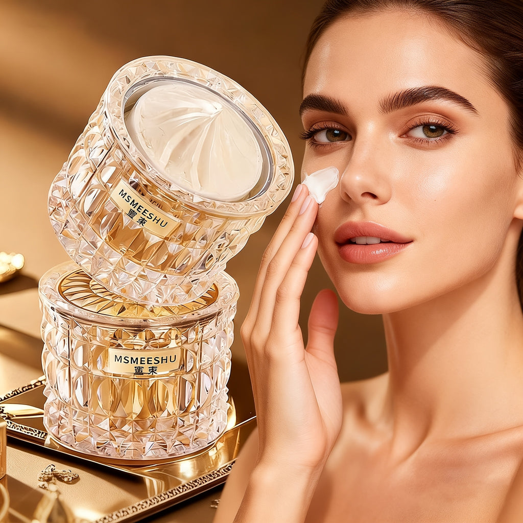A Beauty-Enhancing Firming Cream That Provides Deep Hydration, Enriched with Collagen, Ginseng, Reishi Mushroom, Milk, Pearls, And Allantoin. It Brightens The Skin And Signs of Aging, Suitable for Both Men And Women, Making It a Perfect Holiday Gift