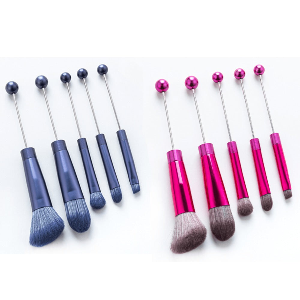 Beadable Makeup Brushes Set, Christmas Red & Green Holiday Cosmetic Brushes with Eyeshadow & Concealer Brushes, DIY Crafting Beauty Tools, Christmas, Birthday, Wedding & Best Friend Gifts