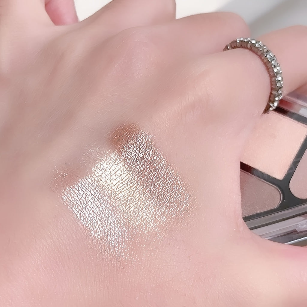 Mini 3-Color Eyeshadow Palette | Matte Nature Shimmery End, Compact, Travel-Friendly, with Makeup Brush, Ideal for Everyday Touch-Up, Perfect Gift