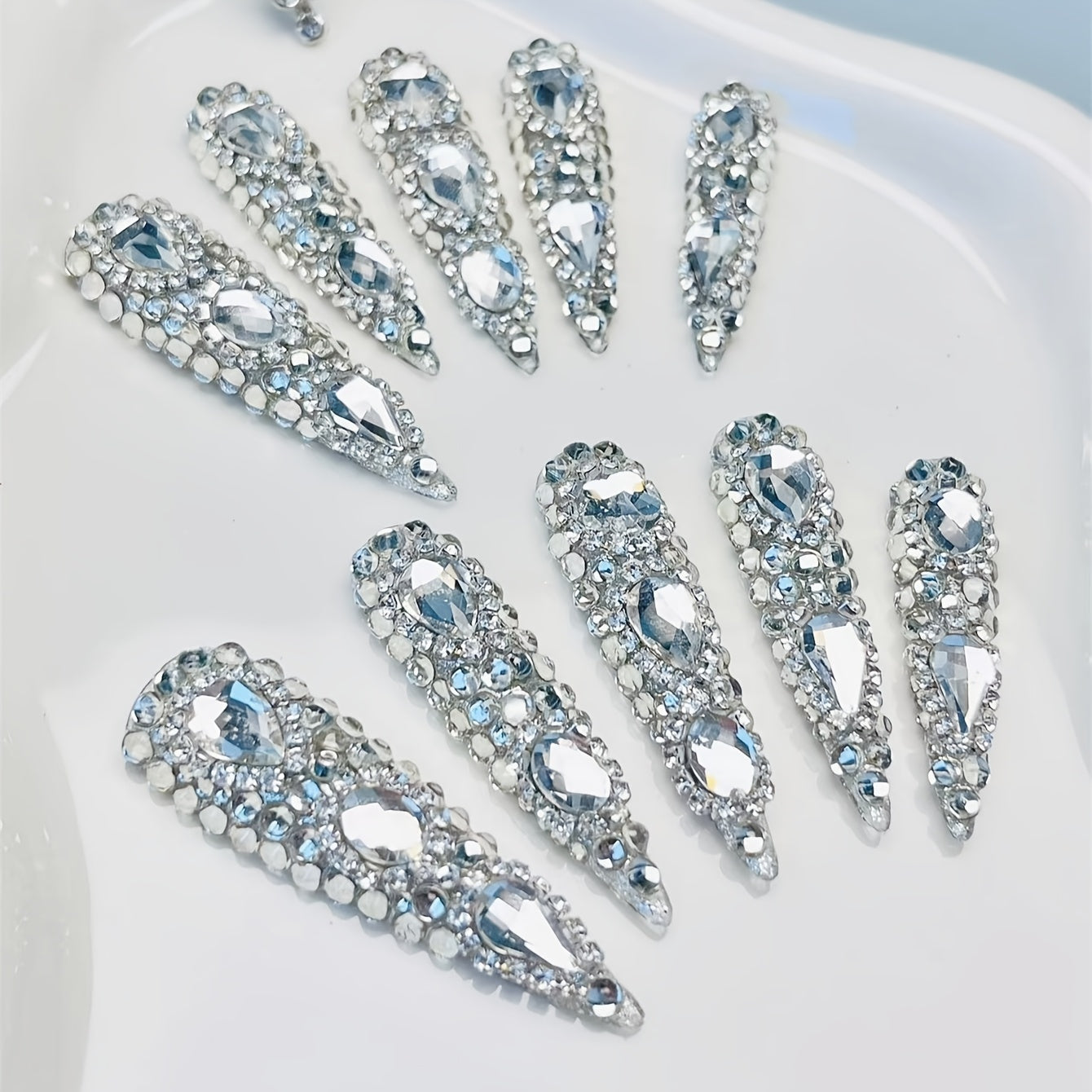 10pcs Handmade Press on Nails Kit Rhinestone Decor Luxury Extra Long Pointed Almond Nails Box Included Free Nail Tool Stickers Nail Charm DIY Salon Nail Art Party Christmas Silvery Acrylic Nail Y2K Nail Supplies Fake Nail Tip Poly Gel Nail Extension