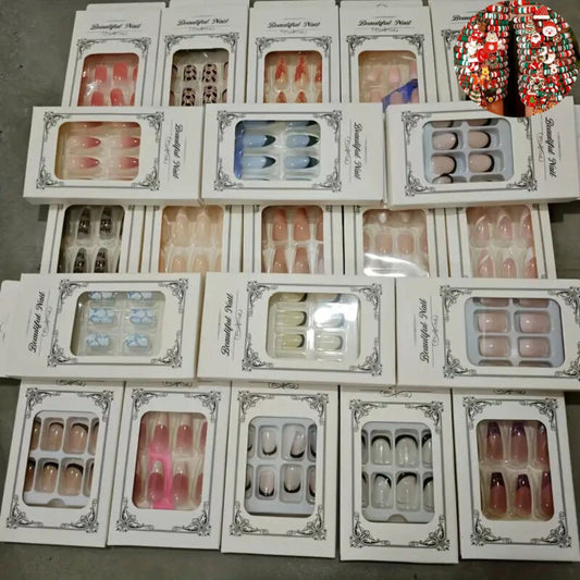 216pcs (9 Sets) Random Press on Nails Stylish And Christmas Bracelets Mixed Color Glossy End Middle Length Ideal for Women And Nail Art Essentials Glamorous Look Rhinestone Embellishments False Nails for Manicure