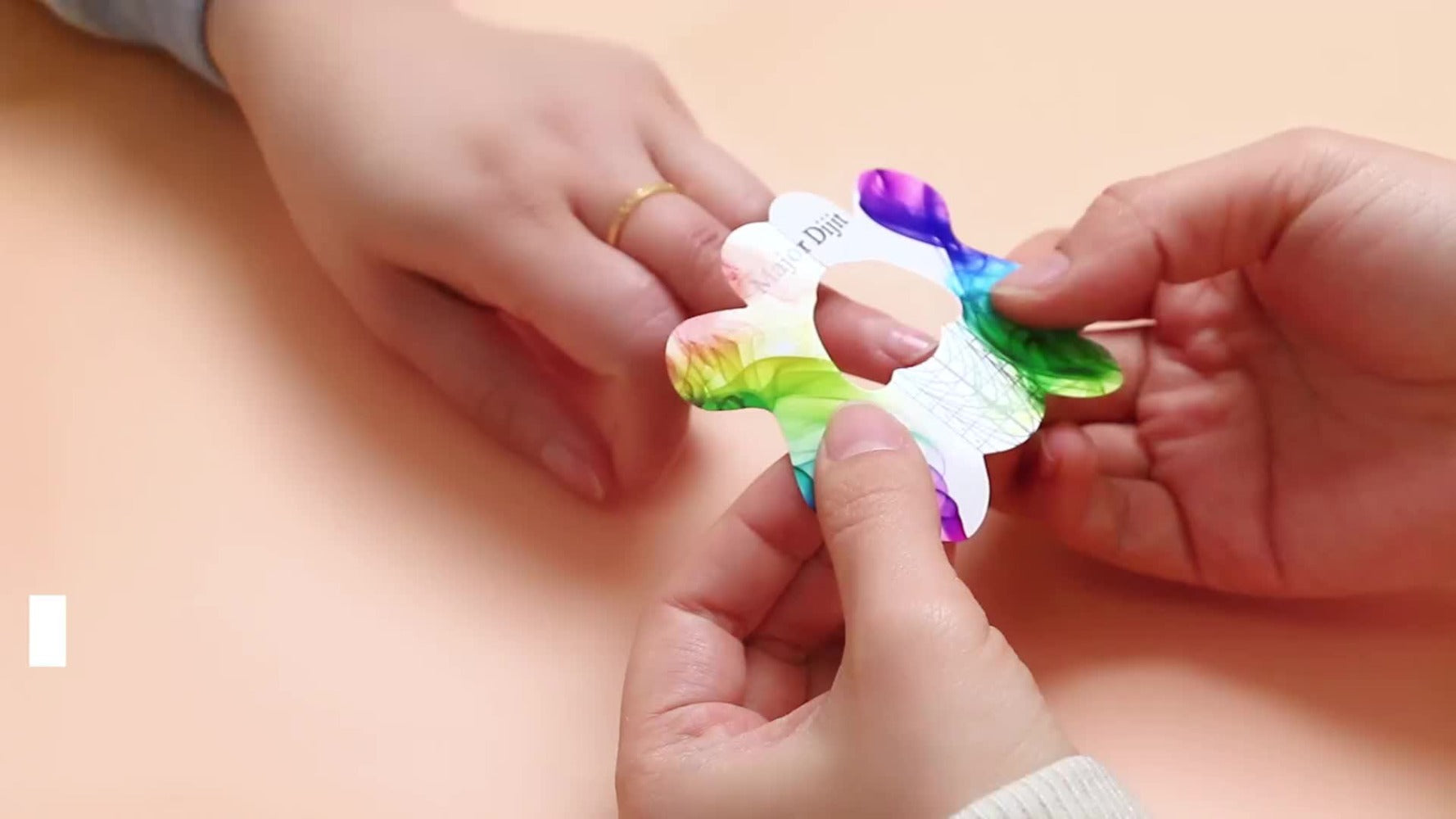 A Complete Acrylic Nail Kit That Includes a Drill And Light, Featuring Colored Acrylic Powders And All Necessary Tools for Beginners to Create Beautiful Nail Designs.