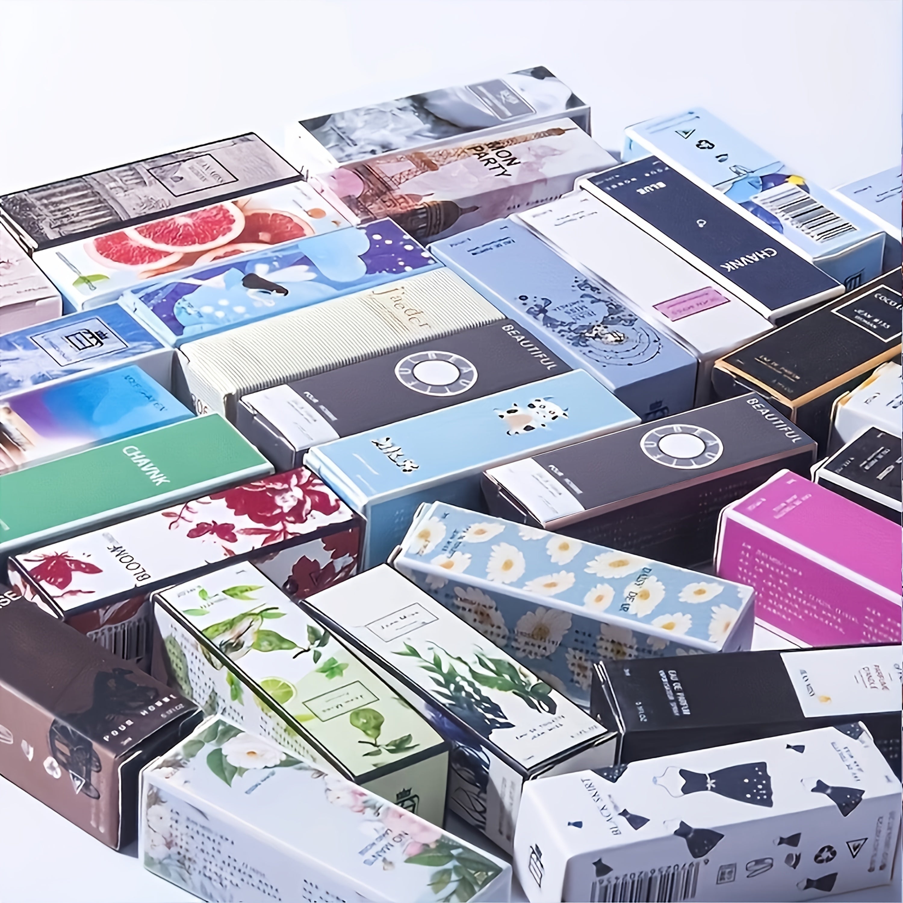 [Random New Arrival: New Arrival: 20-Piece Perfume Set (Random Scents)] Featuring a variety of long-lasting floral and fruity scents, this set utilizes a non-greasy, alcohol-based formula suitable for use on both hair and body. With a light